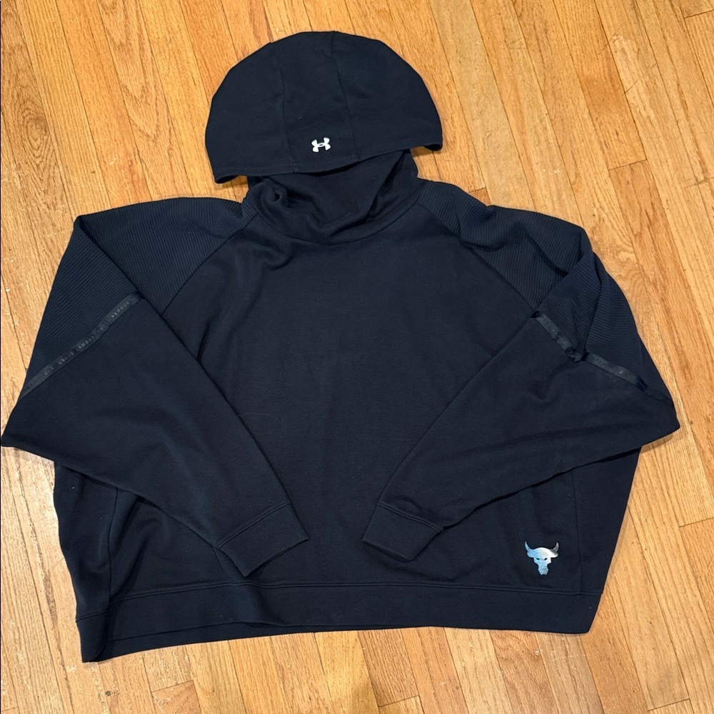 Under Armour Navy Sweatshirt with Bull Emblem